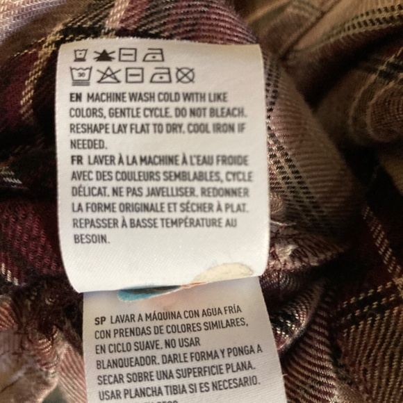 Burgundy Flannel By American Eagle - Picture 6 of 7